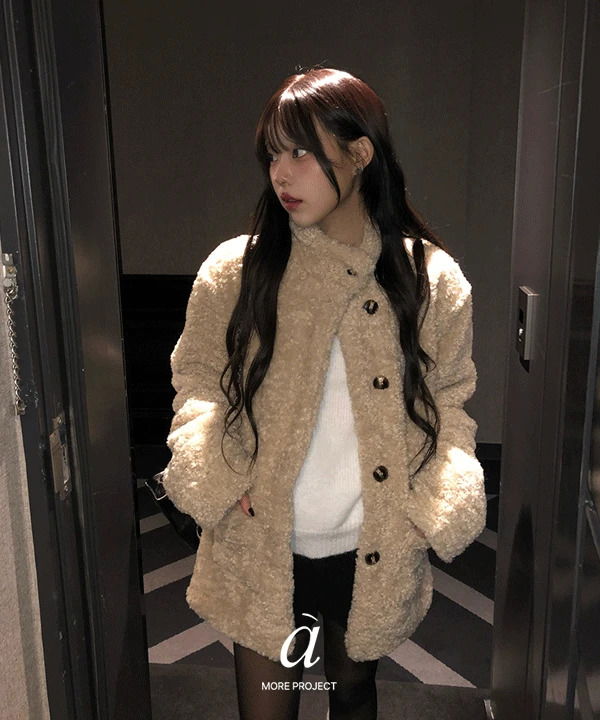 마누 뽀글 퍼 하프 누빔 코트