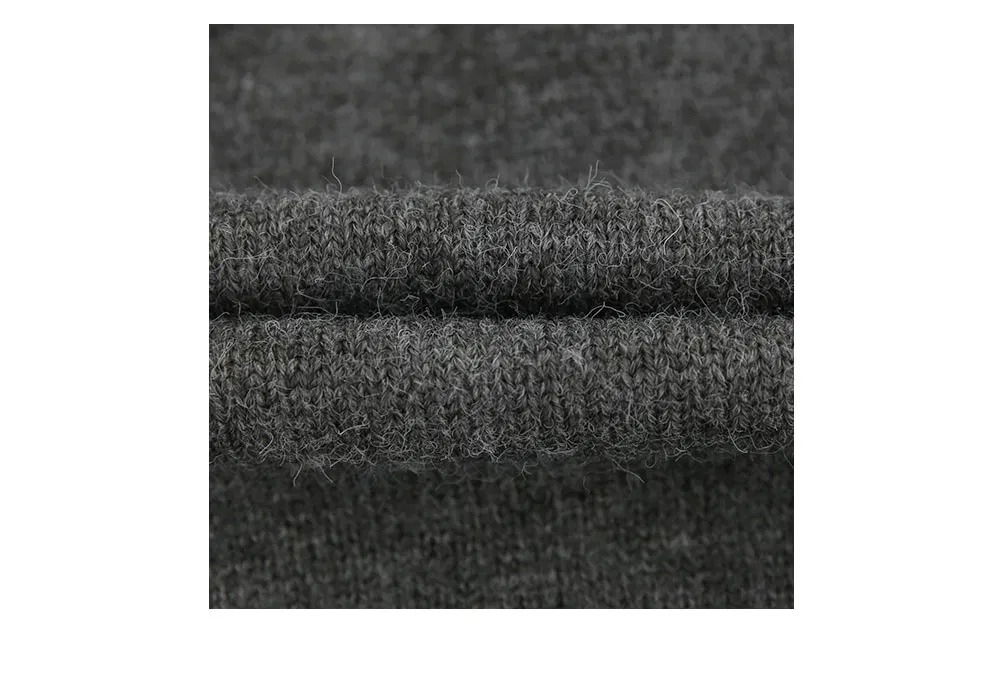 long sleeved tee detail image-S1L4