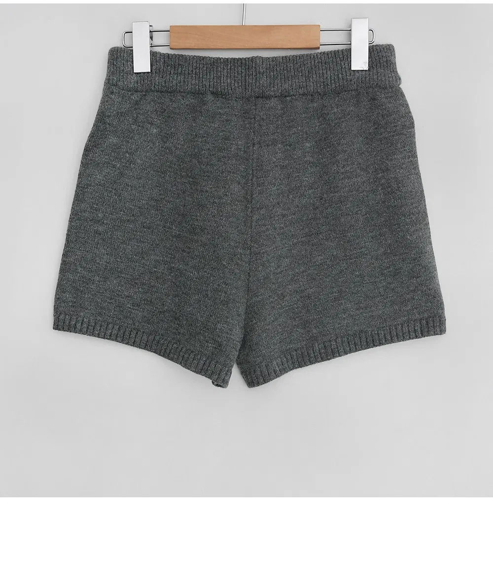 long sleeved tee grey color image-S1L10