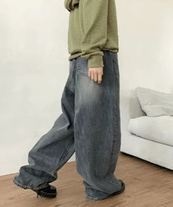 經典水洗寬鬆牛仔褲