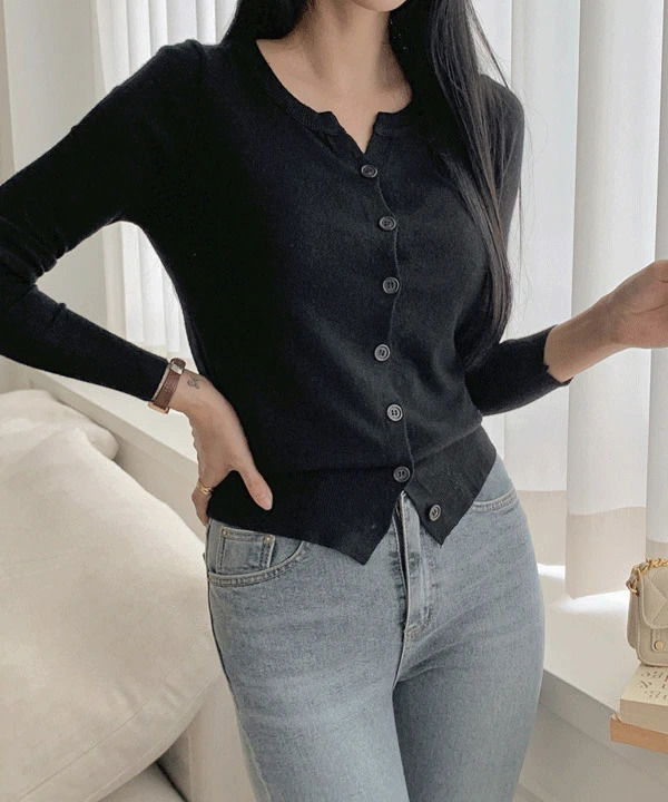 D102 Basic Round Daily Button Cardigan