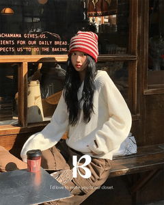 Barrel long-sleeved hooded knit