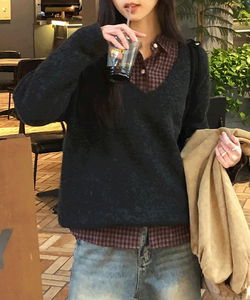 Speldi Wool Loose-fit Deep V V-Neck Long Sleeve Knitwear - 5 Colors