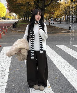 Alt pintuck wide long back pocket pants