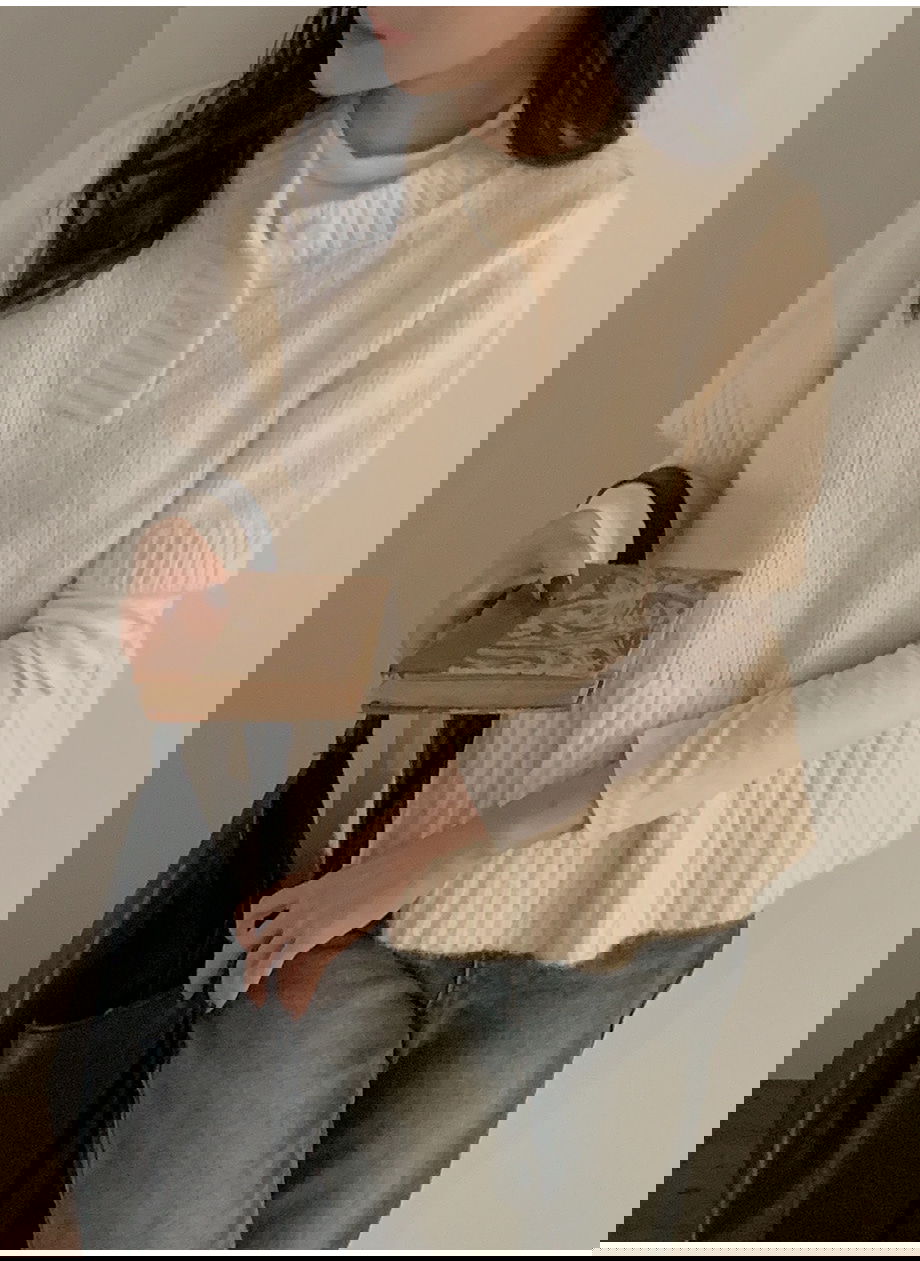 리리앤코 벨로테린 페플럼 버튼 루즈핏 반팔 니트