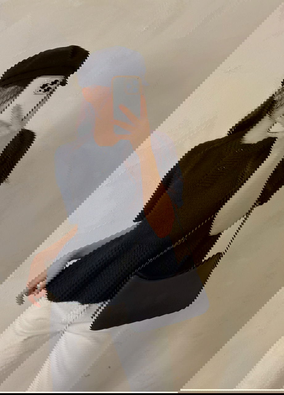 리리앤코 벨로테린 페플럼 버튼 루즈핏 반팔 니트