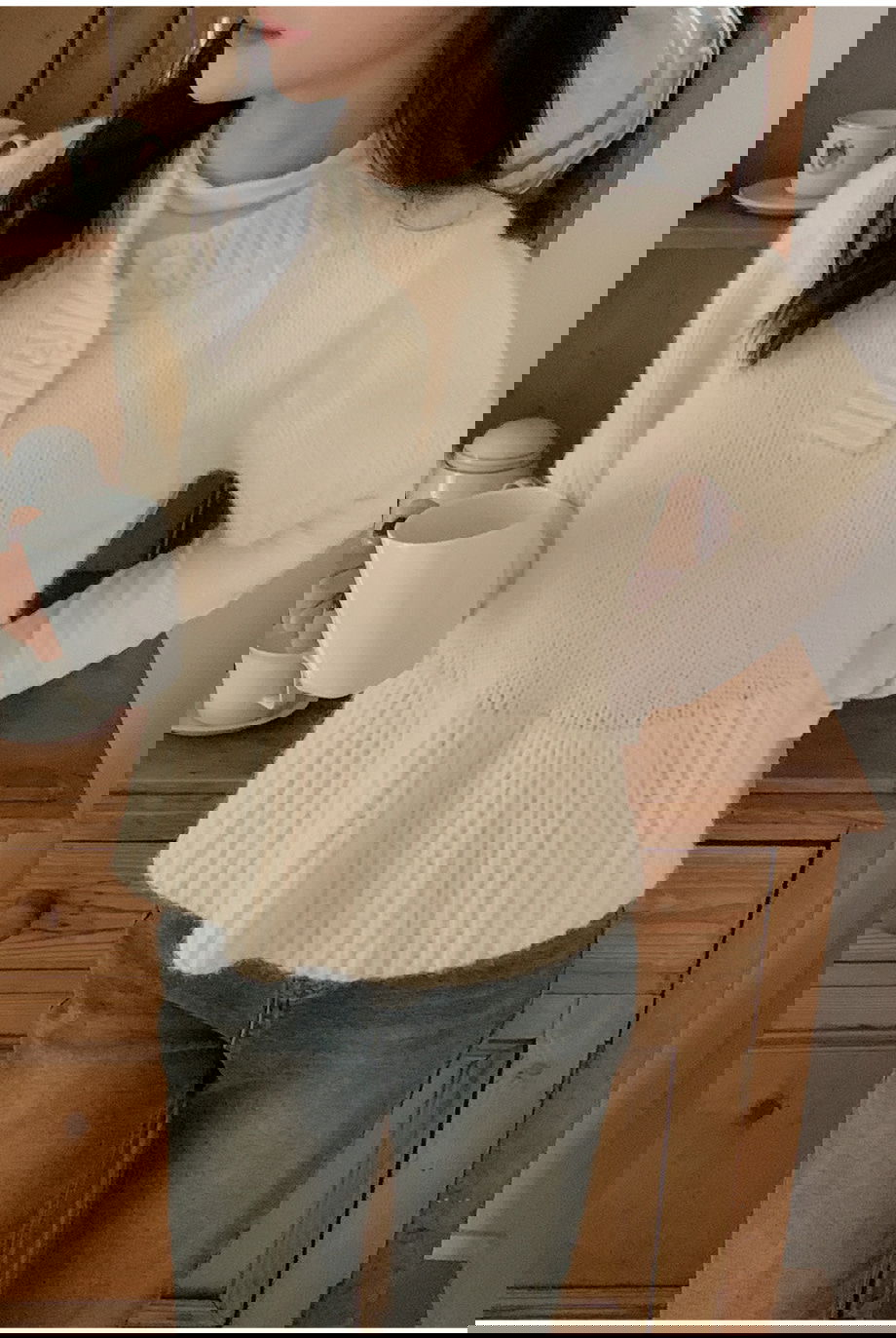 리리앤코 벨로테린 페플럼 버튼 루즈핏 반팔 니트