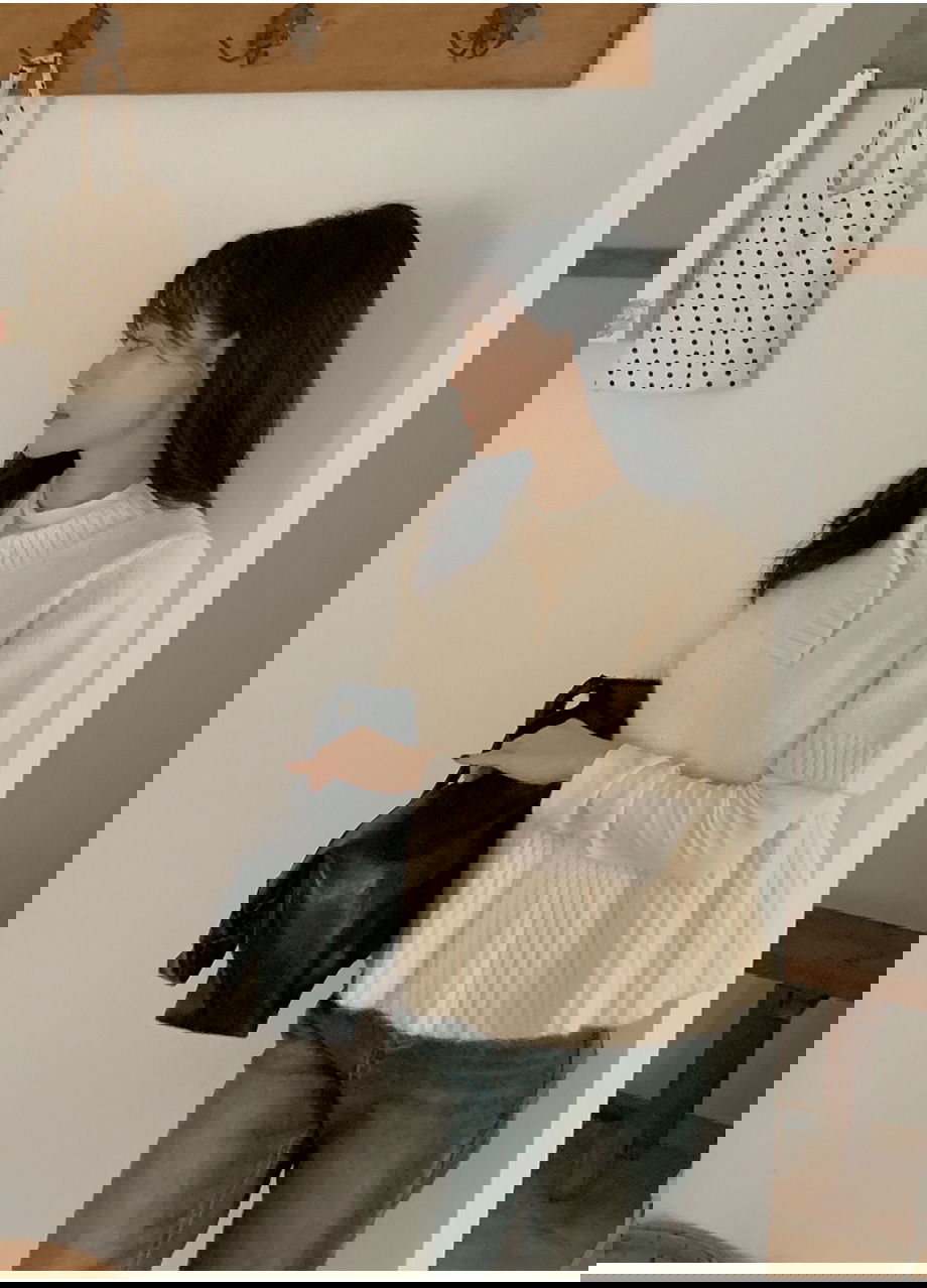 리리앤코 벨로테린 페플럼 버튼 루즈핏 반팔 니트