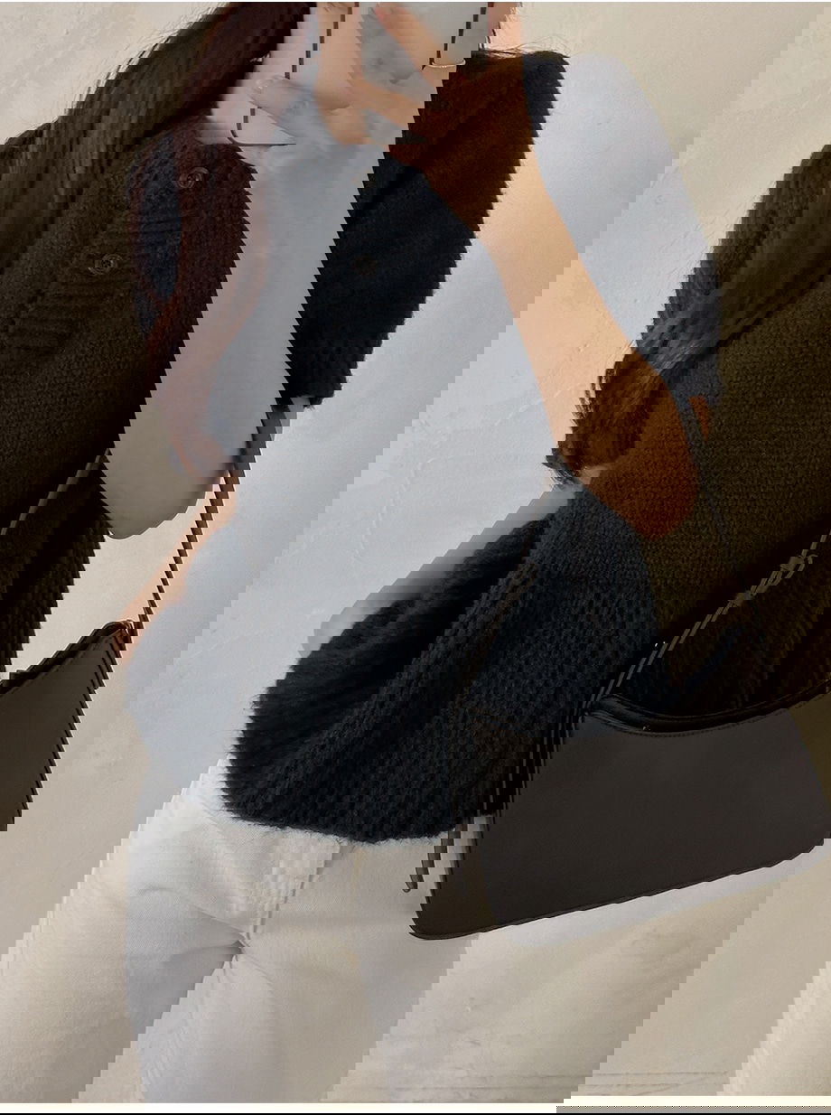 리리앤코 벨로테린 페플럼 버튼 루즈핏 반팔 니트