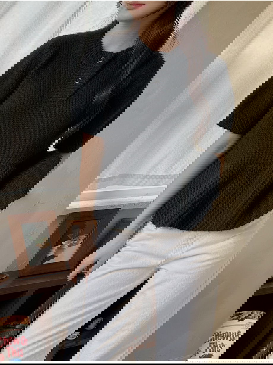 리리앤코 벨로테린 페플럼 버튼 루즈핏 반팔 니트