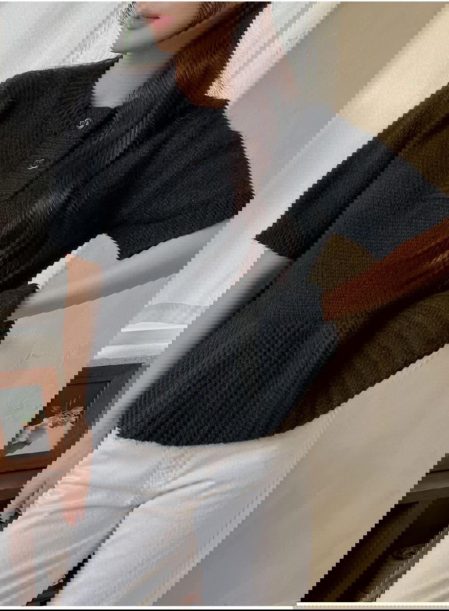 리리앤코 벨로테린 페플럼 버튼 루즈핏 반팔 니트