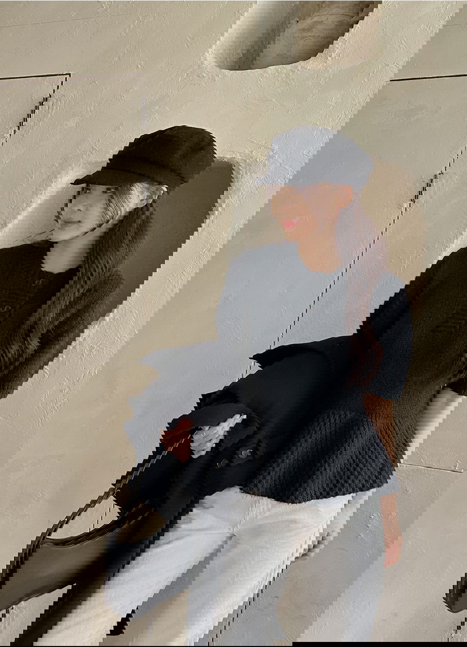 리리앤코 벨로테린 페플럼 버튼 루즈핏 반팔 니트