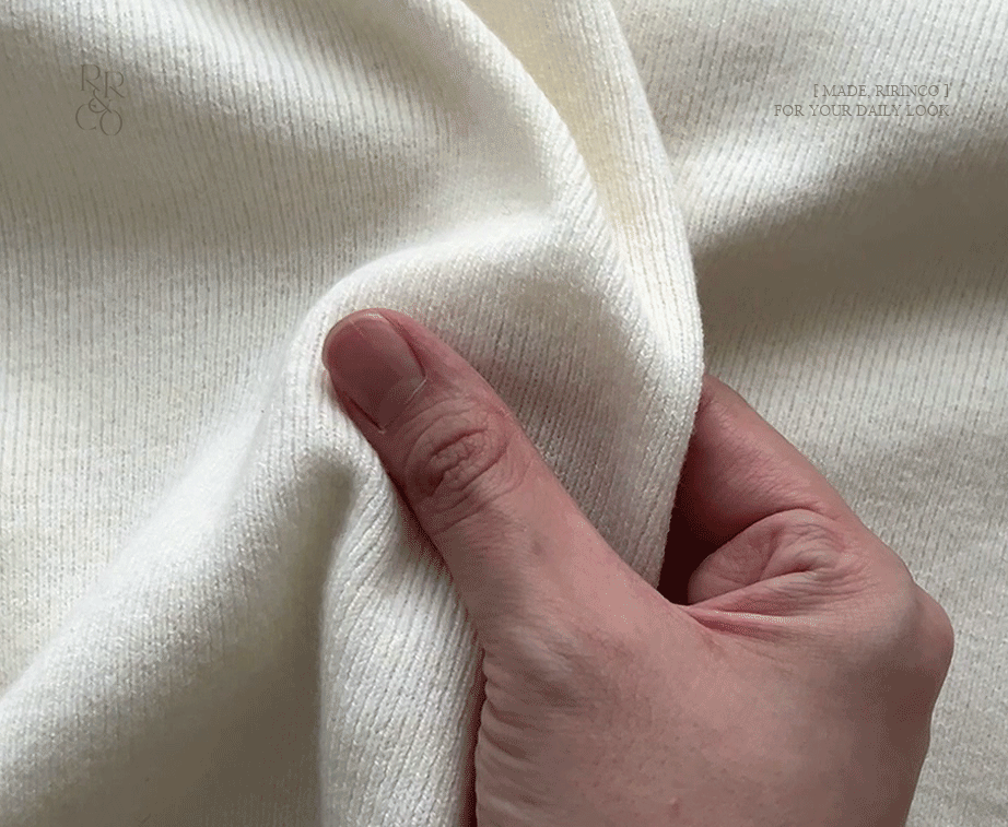 리리앤코 루시렌느 드레이프 머플러 니트