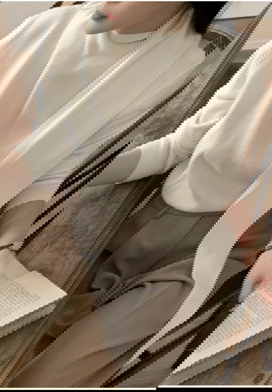 리리앤코 루시렌느 드레이프 머플러 니트