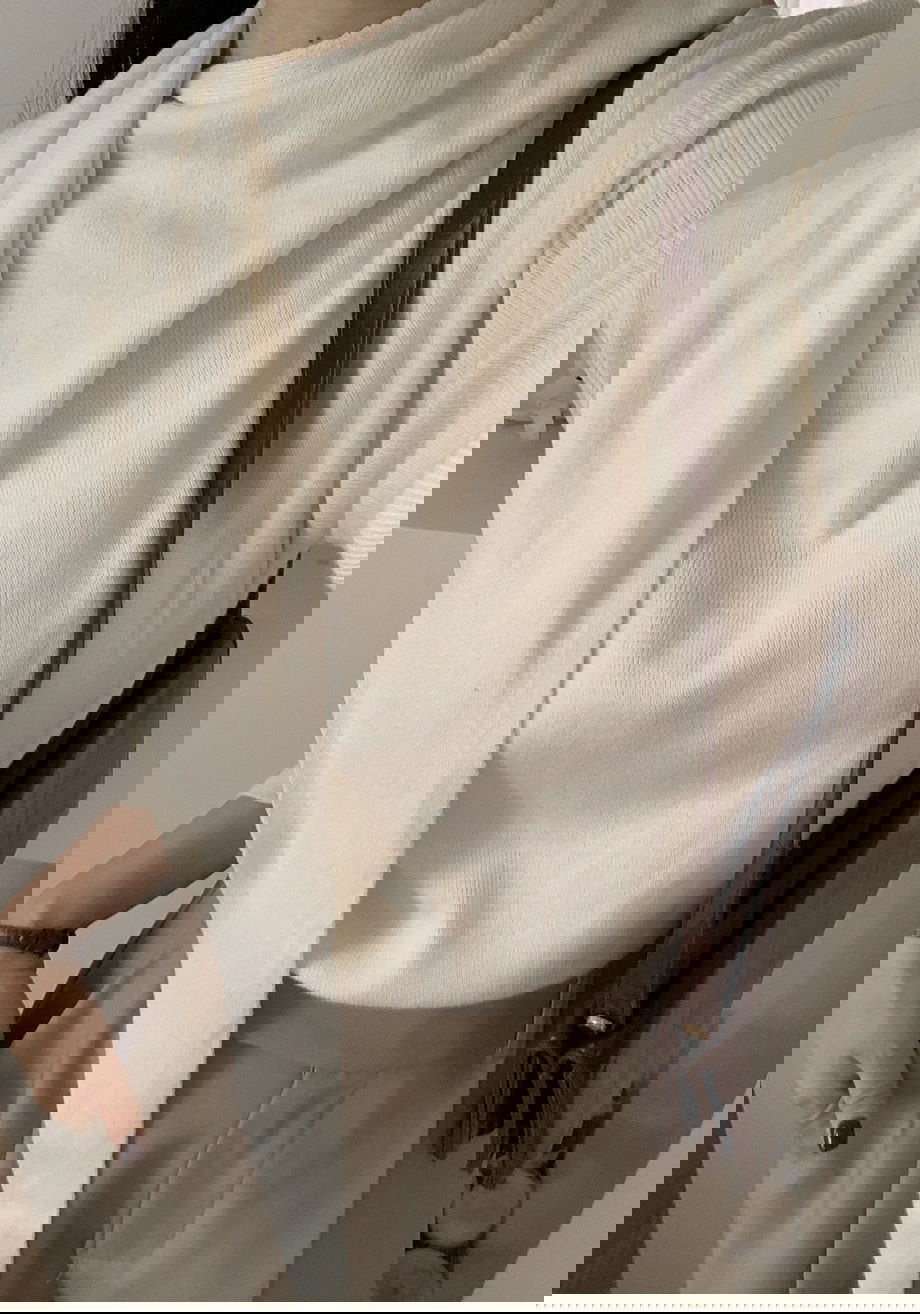 리리앤코 루시렌느 드레이프 머플러 니트