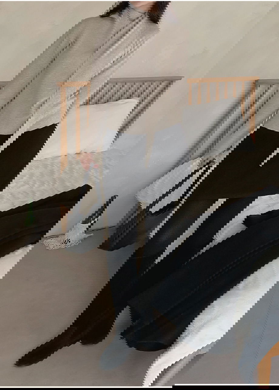 리리앤코 루시렌느 드레이프 머플러 니트