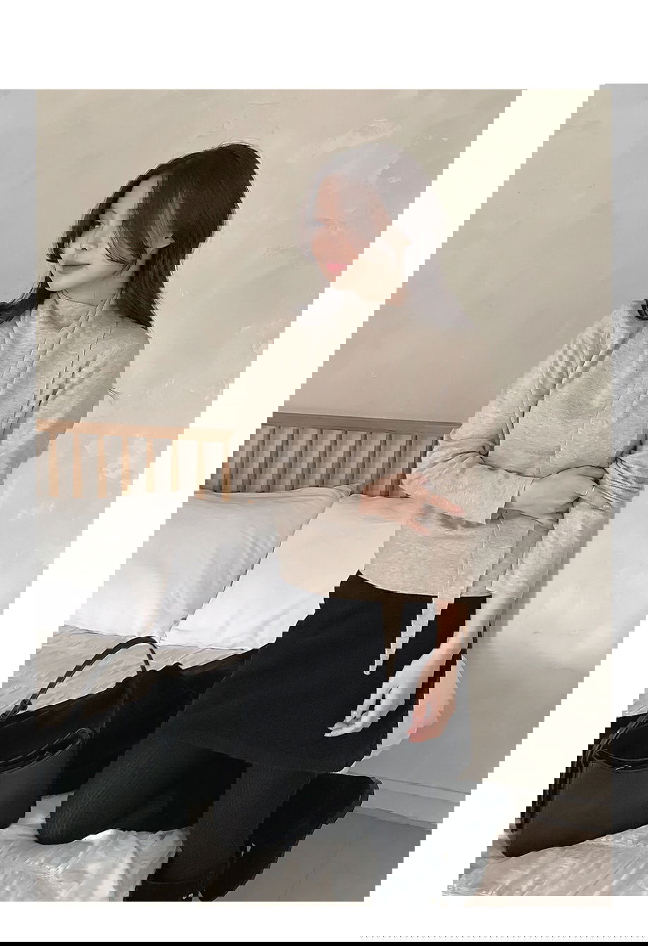 리리앤코 루시렌느 드레이프 머플러 니트