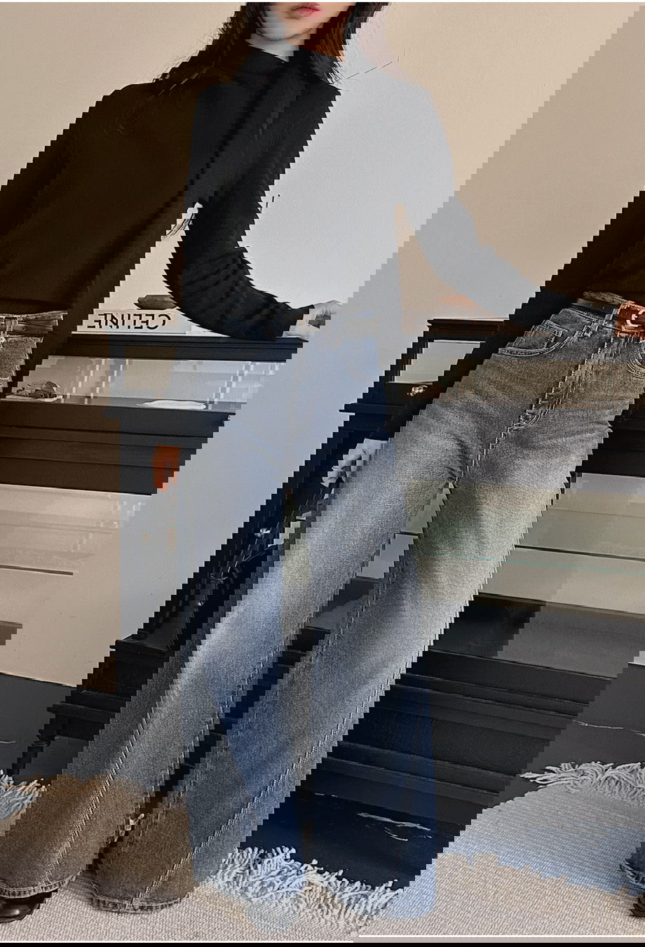 리리앤코 루시렌느 드레이프 머플러 니트