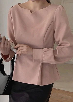 퓨헤리핀 피치기모 하트보트넥 핀턱 블라우스