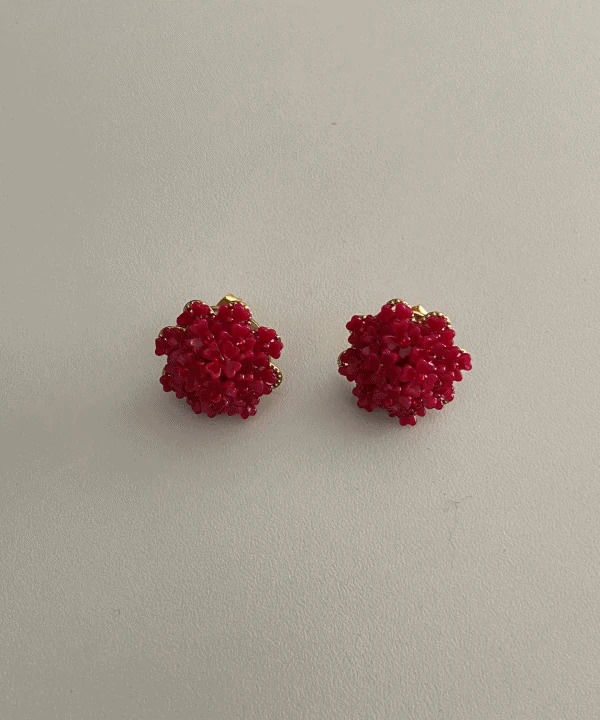 카렌 꽃 비즈 자개 귀걸이 겨울데이트룩 포인트템 1 color