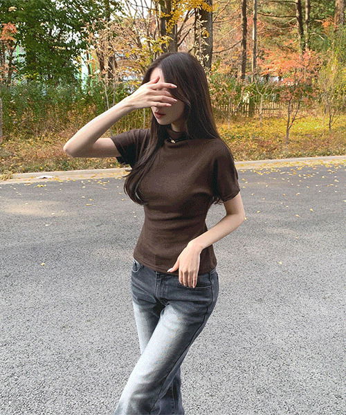 Luxurious mood, half-moon, tight Spandex , slim fit, short-sleeved T-shirt 短袖上衣