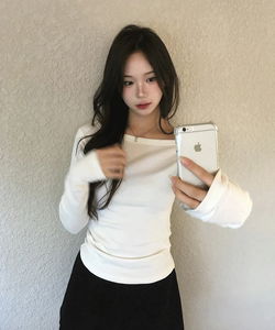 絨毛船領修身長袖上衣