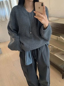 フューリーウールアルパカVネックニット