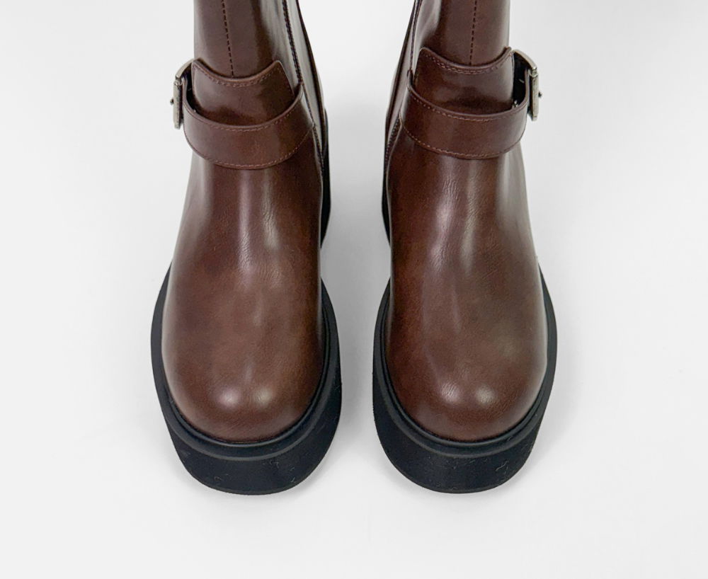 신발 브라운 색상 이미지-S1L19