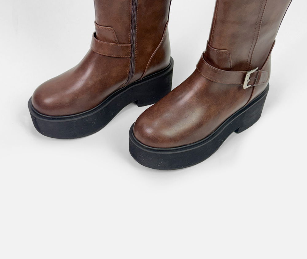 신발 화이트 색상 이미지-S1L21