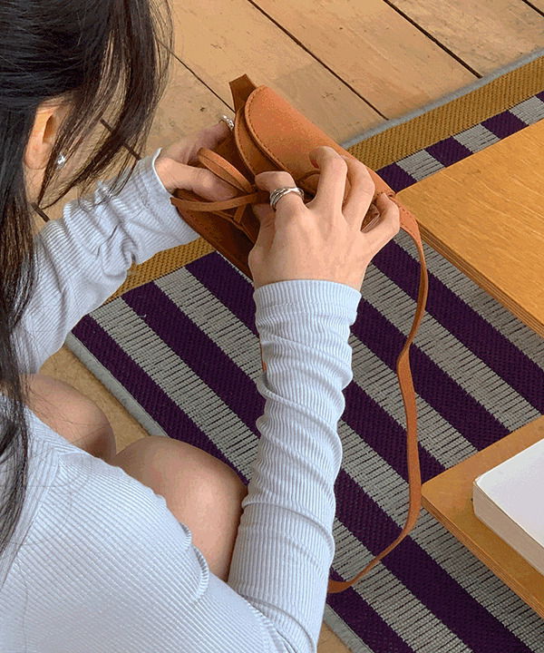 Raven Ribbon Mini Cross Bag -2color