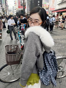 灰色連帽純色針織上衣