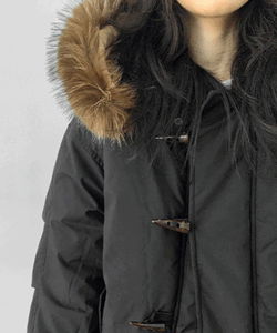 ソエールトグル中央ジップフードパディング