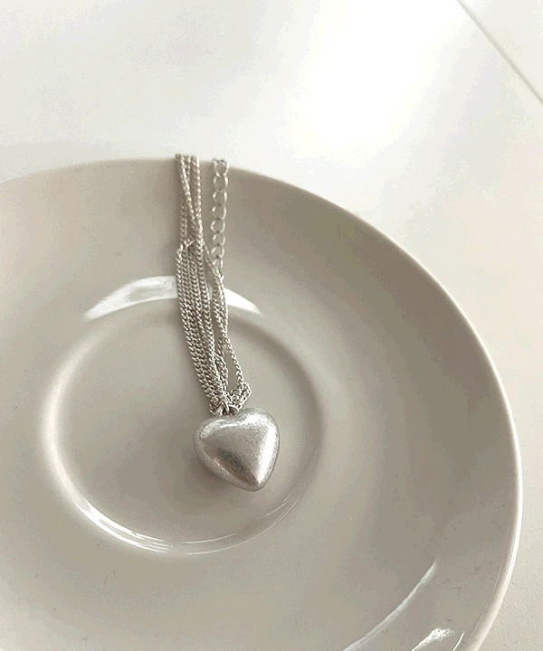 霧面銀心型吊墜項鍊