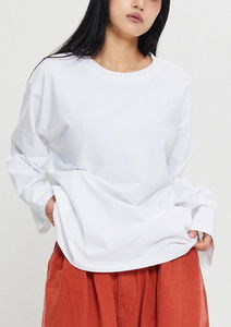 Silhouette Snap Round Tee