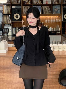 Hiel wool team skirt pants