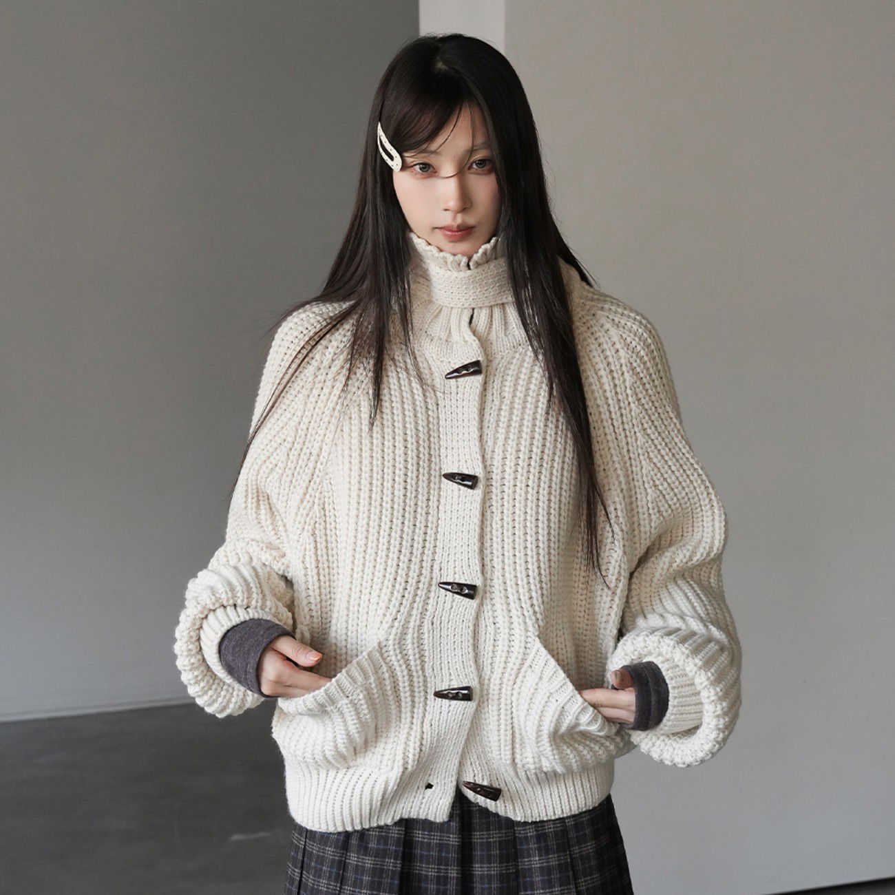 Keden Duffle Knitwear Cardigan 开襟衫