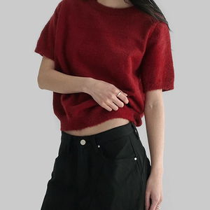 볼레트 라운드넥 세미 크롭 반소매 니트