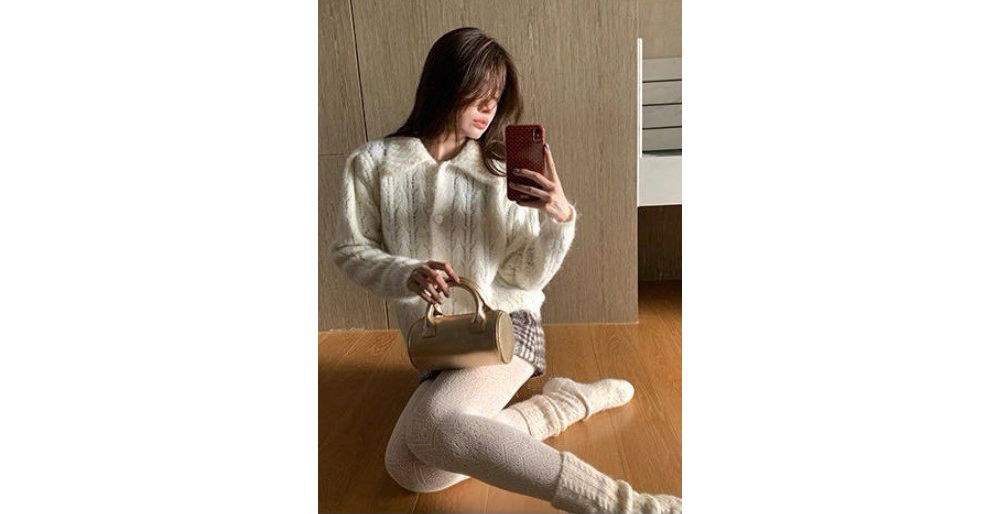 긴팔 티셔츠 모델 착용 이미지-S1L9