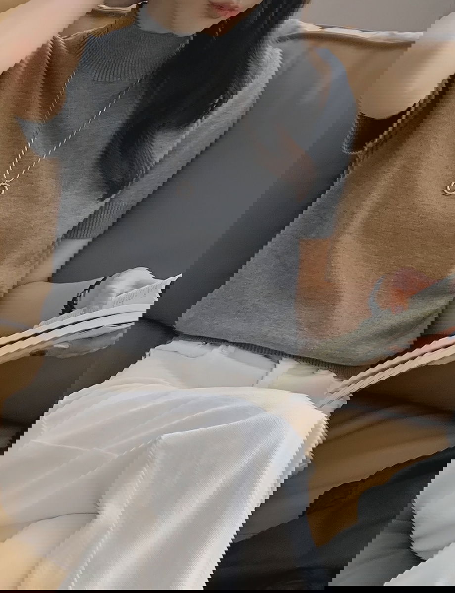 리리앤코 페르오빈 반폴라 반팔 니트