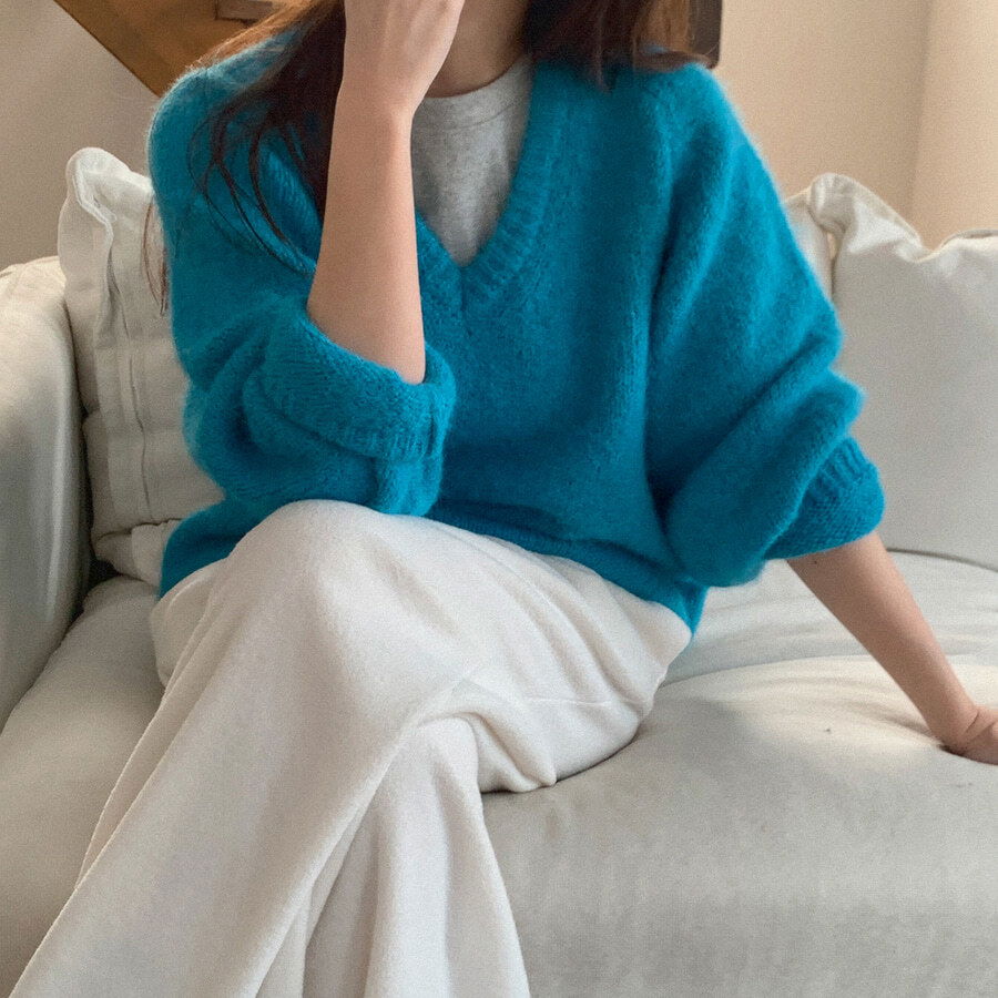 밀리 울 브이넥 니트