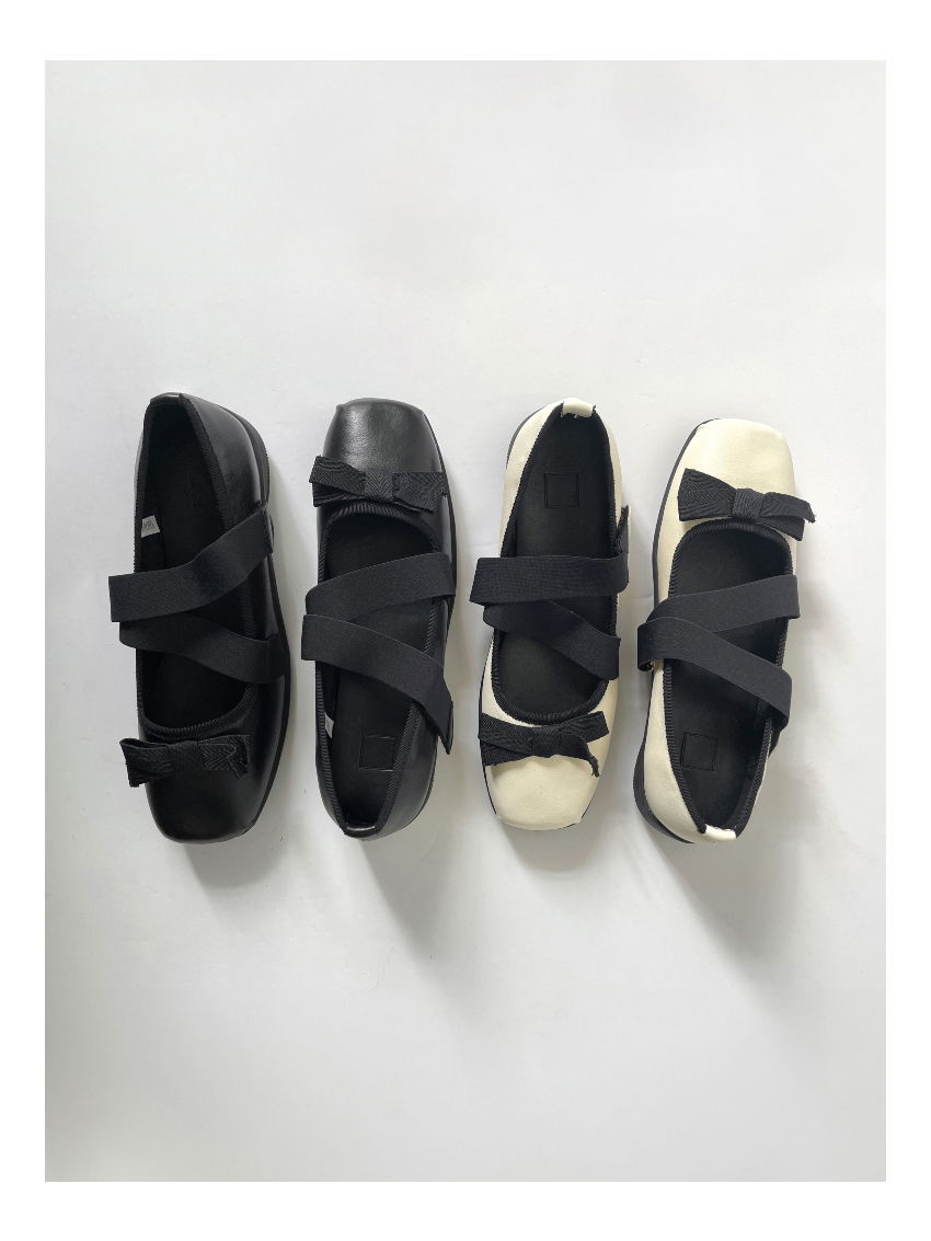 신발 차콜 색상 이미지-S2L4