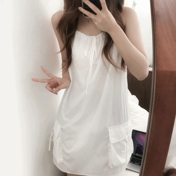 抽繩縮褶口袋設計迷你連身洋裝