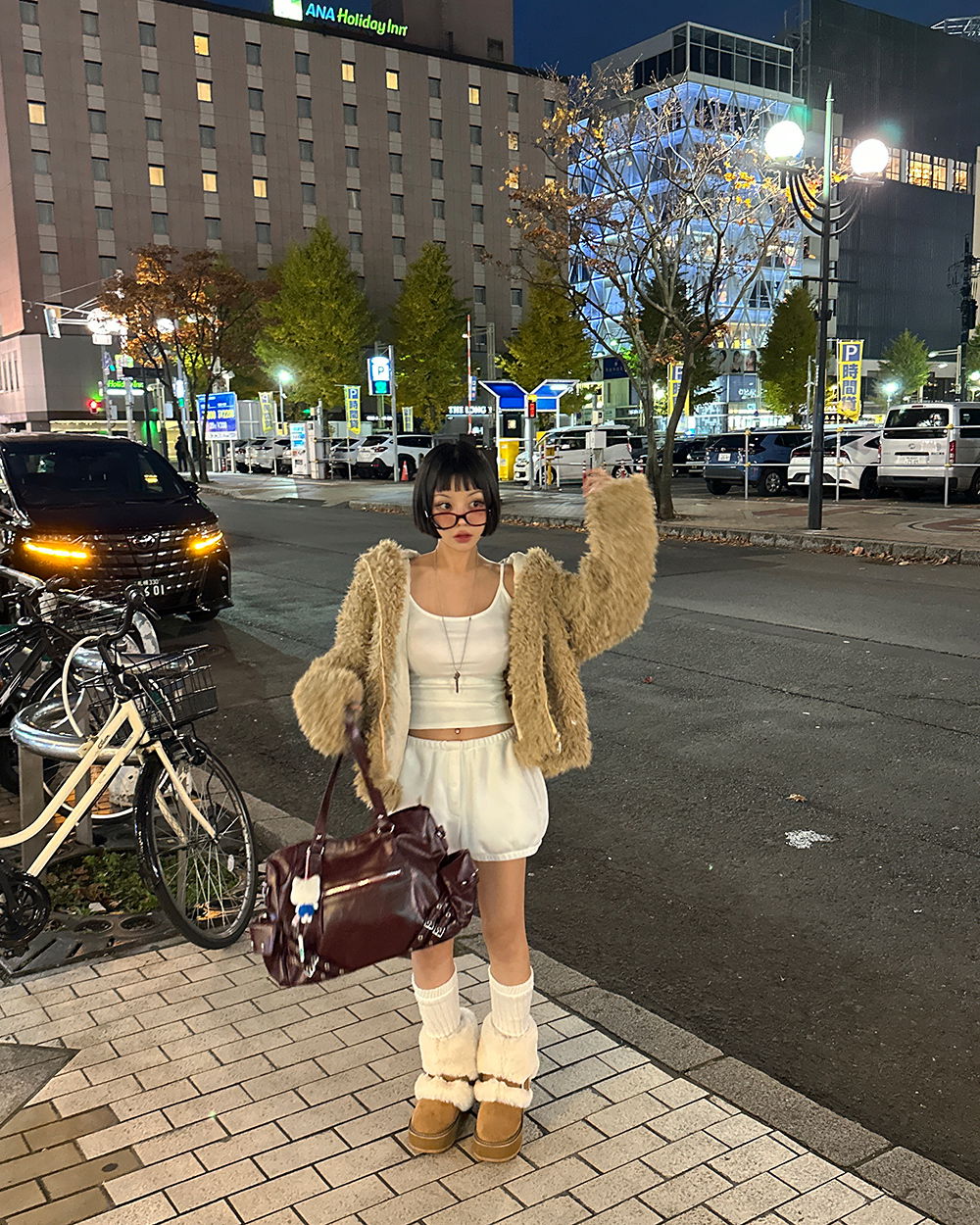 민소매 모델 착용 이미지-S1L136