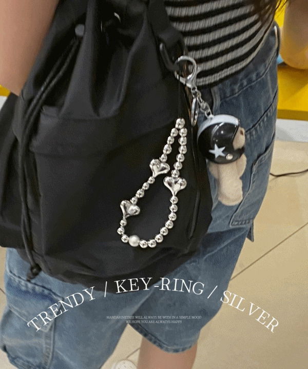 スリーハートシルバーキーホルダーバッグキーリングスマートフォンキーリング1 color
