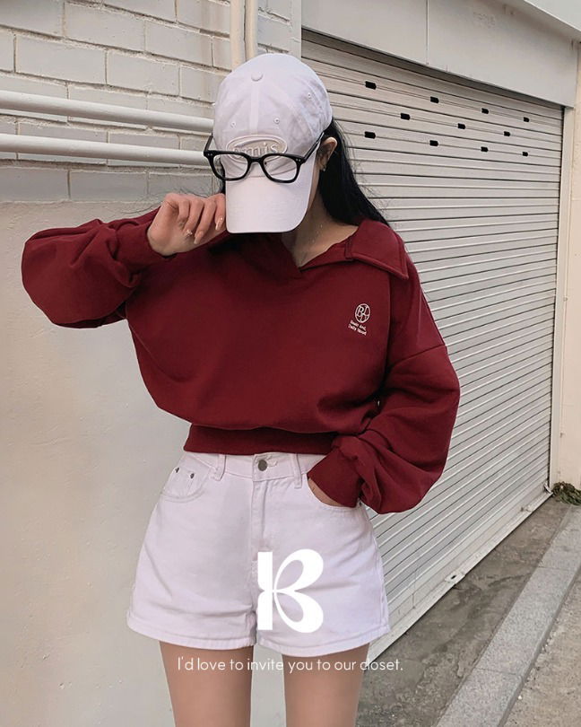 翻領小刺繡短版大學T