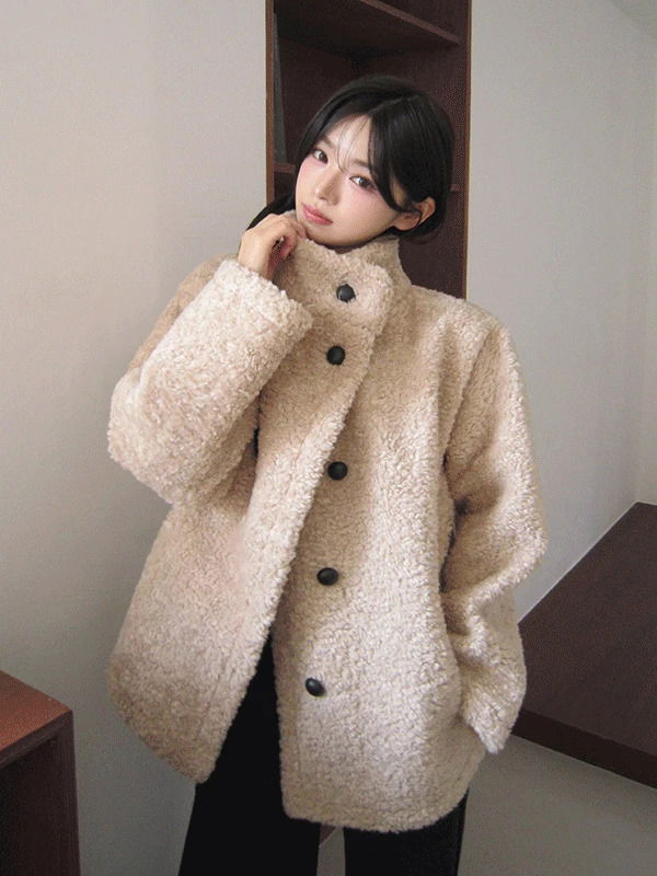クッキーハイネックムートンハーフコートジャケット