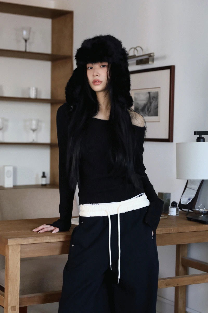 Trimmed fur one-shoulder top