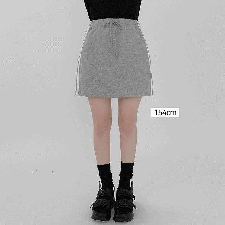 Two-line track 6 banding skirt pants