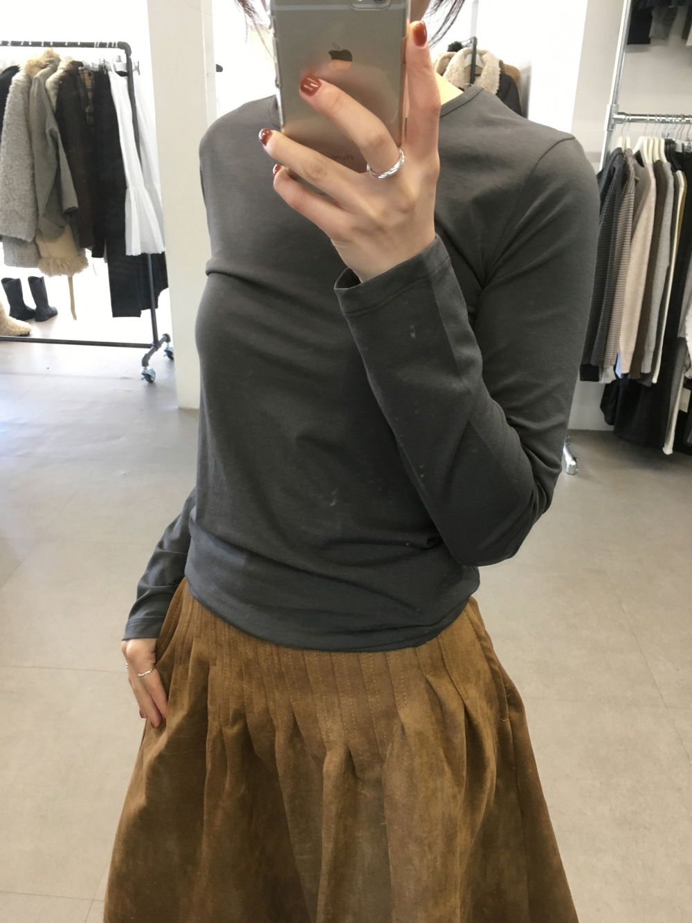 미니 스커트 모델 착용 이미지-S1L49