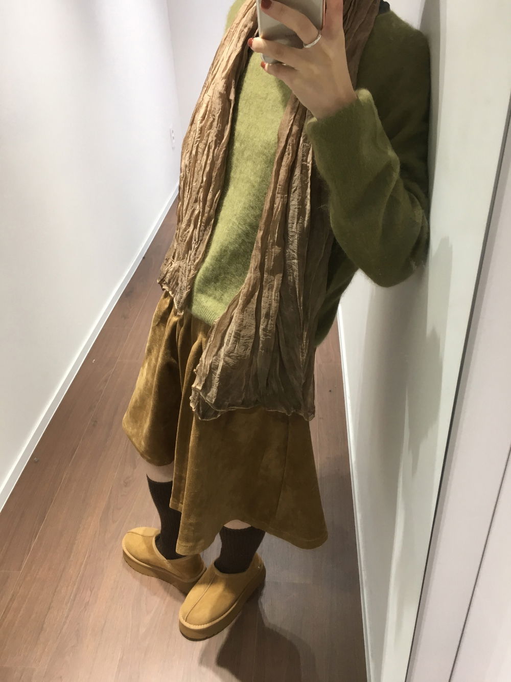 미니 스커트 모델 착용 이미지-S1L46